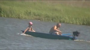 Стеклопластиковая лодка Малютка под мотором 2л.с.