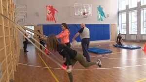 Урок физкультуры в 10 классе Смирнов ВА