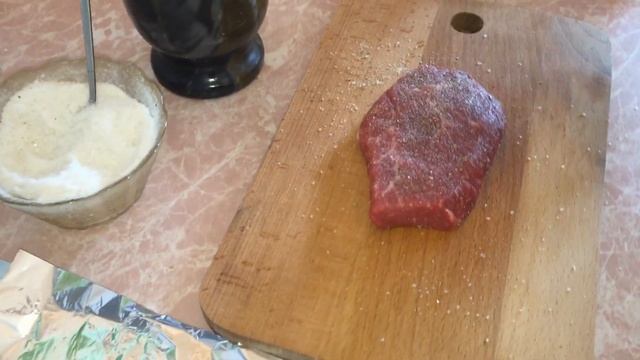 Стейк для бедных. Мясо с кровью! Слабонервным не смотреть ! смотреть онлайн