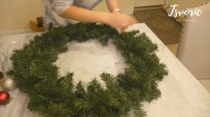 Decor on the door / Новогодний декор на дверь / DIY TSVORIC