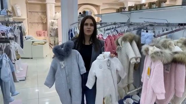 Обзор детской одежды в магазине 