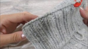 Двойная детская шапка-шлем спицами