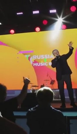 Александр Запорожец - Улицы, дороги  🔇 https___zamusic.ru