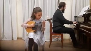 Заика Ангелина, 11 лет, домра. Ш.Данкля. Вариации на тему Россини.