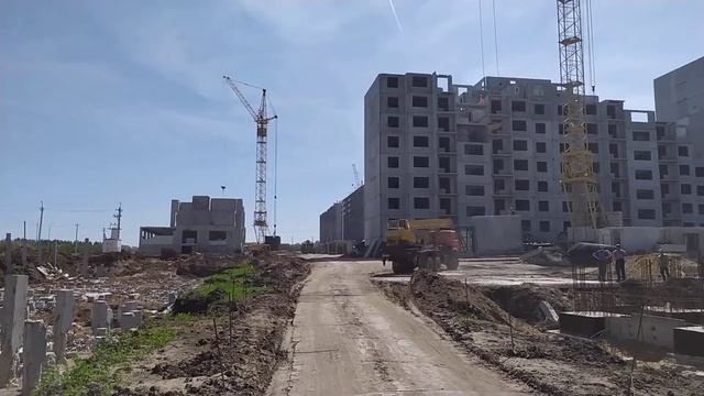 Саратов.  Стройка на Ипподромной. Май  2021. Часть 1.