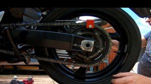 HOW TO ADJUST A MOTORCYCLE CHAIN suzuki bandit 1250