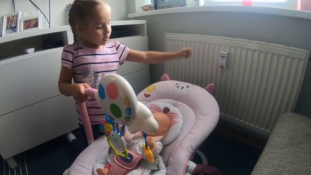 Обзор на шезлонг (кресло-качалка) Chicco Balloon от Леры. смотреть онлайн