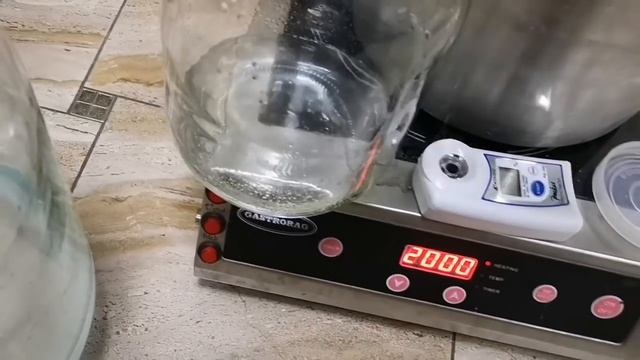 Перегонка с ситом зерновой кодзи-браги на индукции смотреть онлайн