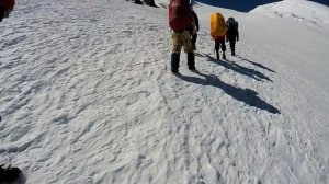 Восхождение на Эльбрус (маршрут "Крест") с Севера на Юг.