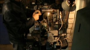 Шлифовка в глухих центрах на токарном станке 16у04п