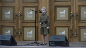 Ах, девочки, дожить бы до победы... (Елена Весна) читает Шибаева Юлия