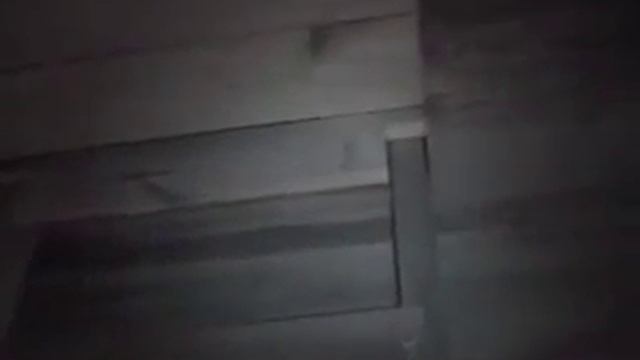 Призрак играет на пианино в заброшенной церкви смотреть онлайн