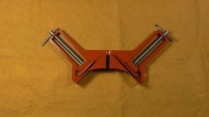 Угловая струбцина 90 градусов