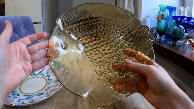 Расхламление на Авито. Советский фарфор, цветное стекло.