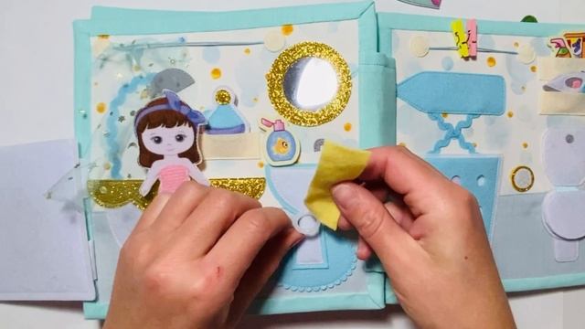 Развивающая книга из фетра. Кукольный домик с новогодним сюжетом. смотреть онлайн