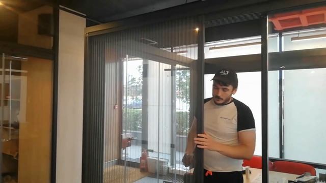 Цельностеклянное раздвижное остекление, раздвижная система, открывание проёма 4/5 / Алюстрой