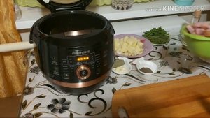 Суп гороховый с копченостями в мультиварке редмонд.