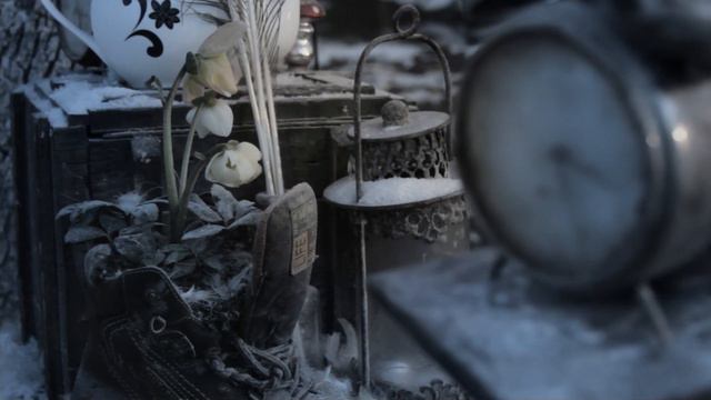 Maja Keuc - You're A Tree and I'm a Baloon (Official video) смотреть онлайн