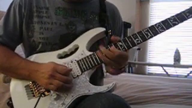 Guitar Shredding (a.k.a. Wanking in A minor) смотреть онлайн