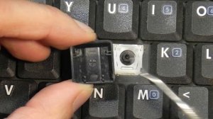 Как установить кнопку на клавиатуре ноутбука.  How to install a button on a laptop keyboard.