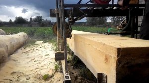 Самодельная мини пилорама в домашних условиях (Sawmill at home)