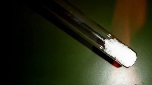 Получение АММИАКА NH3. Реакция ХЛОРИДА АММОНИЯ и ГИДРОКСИДА НАТРИЯ. Опыты по химии дома.Эксперимент