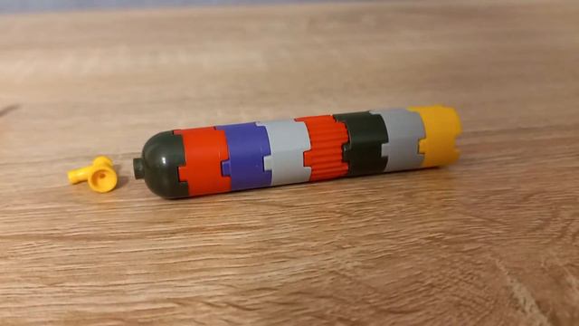 собираю 2 вагона менее из Лего платформу,цистерну. смотреть онлайн