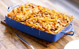 Готовим запеканку из макарон с индейкой и овощами