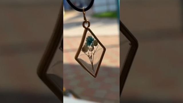 И вновь состоялся мастер-класс по созданию украшений из эпоксидной смолы вот какие замечательные ре