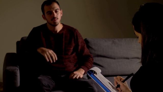 How to treat a Narcissistic personality disorder? - Doctor Explains смотреть онлайн