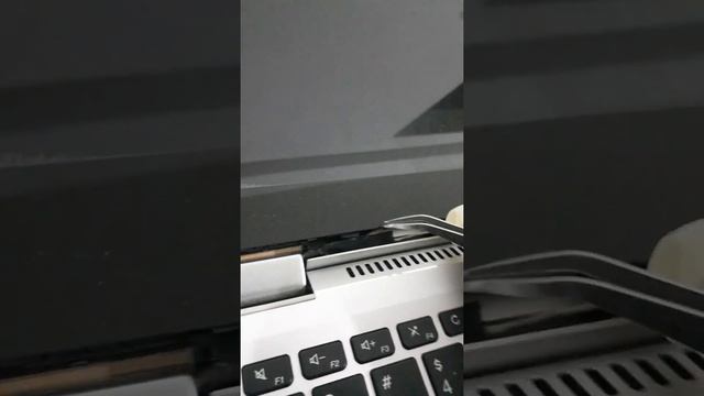 Lenovo yoga 710-14ikb Remover pantalla touchscreen replacement FACIL!!!! смотреть онлайн