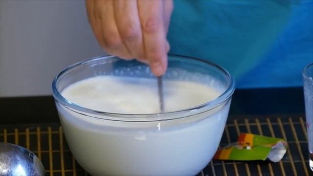 Рыба тушеная в сметане с прованскими травами