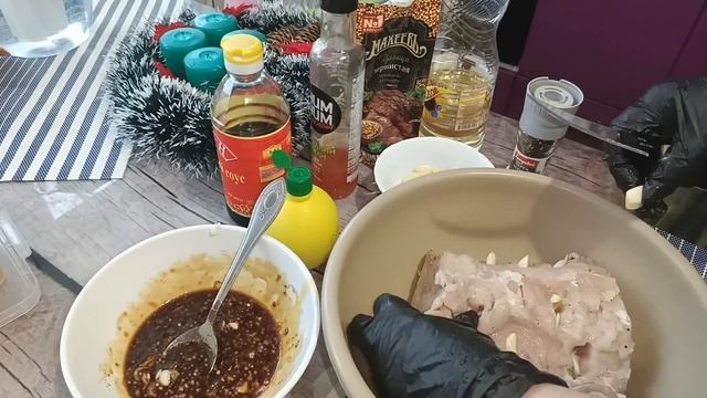 Буженина, приготовленная в форме для приготовления колбас!!! Моей семье очень нравится это блюдо! смотреть онлайн