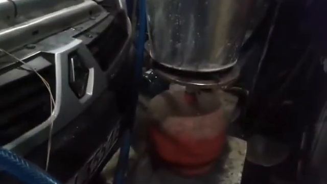 Промывка радиатора печки рено кангу часть2 смотреть онлайн