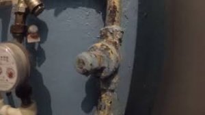 Замена старого входного чугунного вентиля в квартире!