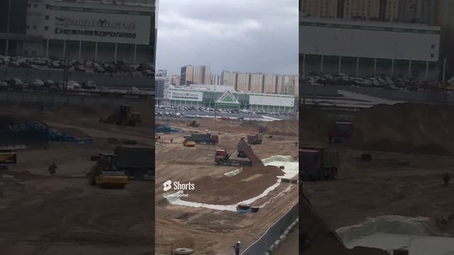 Разгрузка самосвала песок для геотекстиля #Shorts #грузовик
