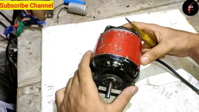 How to Make 220V Dynamo generator at home ,From Sewing machine Motor смотреть онлайн