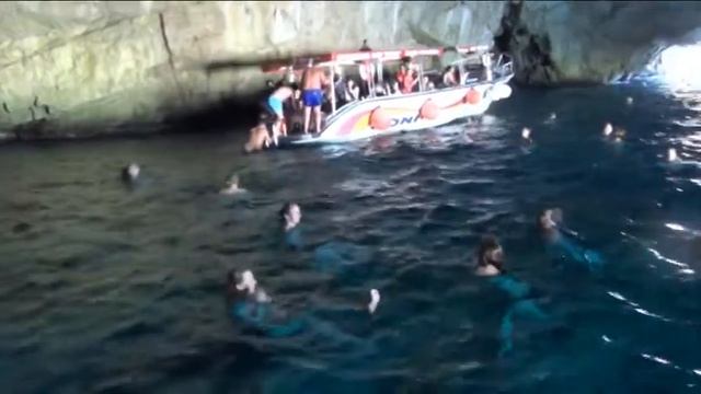 Черногория Голубая пещера смотреть онлайн