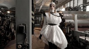 Валентин Юдашкин представил свою новую модную коллекцию на предстоящие осень и зиму