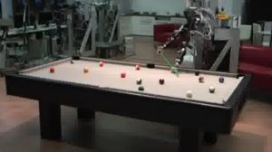 Робот, играющий в бильярд