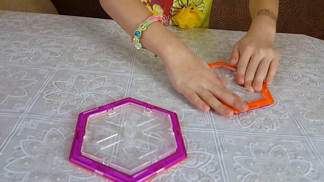 МАГНИТНЫЙ конструктор 3D Magformers Строим 3 разные карусели Видео для детей