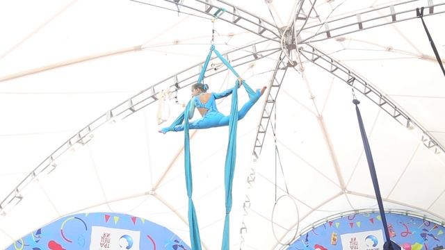 Полина Николаева- 4 Фестиваль по воздушной гимнастике. смотреть онлайн