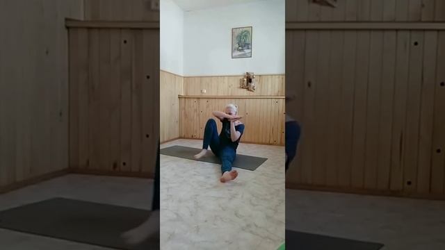 Бодрая разминка перед комплексом йоги смотреть онлайн