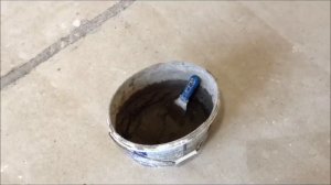 Установка маяков для стяжки пола с помощью лазерного построителя плоскостей и заливка стяжки
