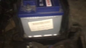 Как снять аккумулятор с автомобиля Форд Куга