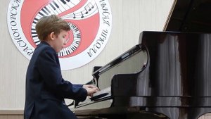 П.И.Чайковский «Подснежник» из цикла «Времена года», С.Рахманинов «Итальянская полька»