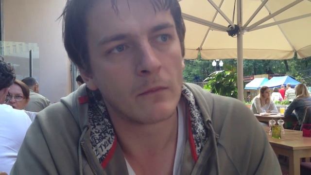 MOSKVA: кафе «Руккола», Старый Арбат, 19 / Cafe "Rukkola", Old Arbat street смотреть онлайн