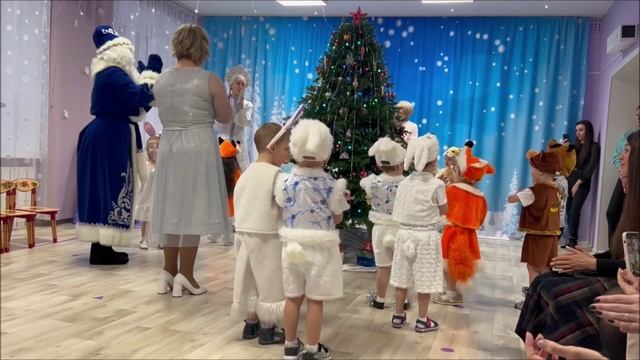 Новый год 2024 – смотреть онлайн видео от Татьяна Белянина в хорошем ...