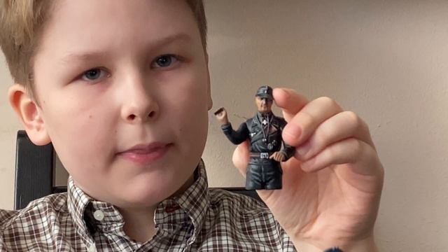 Фигурка немецкого командира танка ТИГР (модель) смотреть онлайн