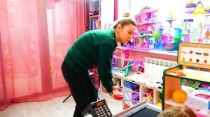 ПРОДАВЕЦ в Настоящем супермаркете Магазин открылся у нас дома Мегамаркет продуктов